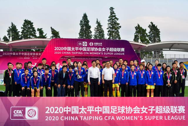 李维康追思会：众多艺术界人士齐聚，泪目悼念